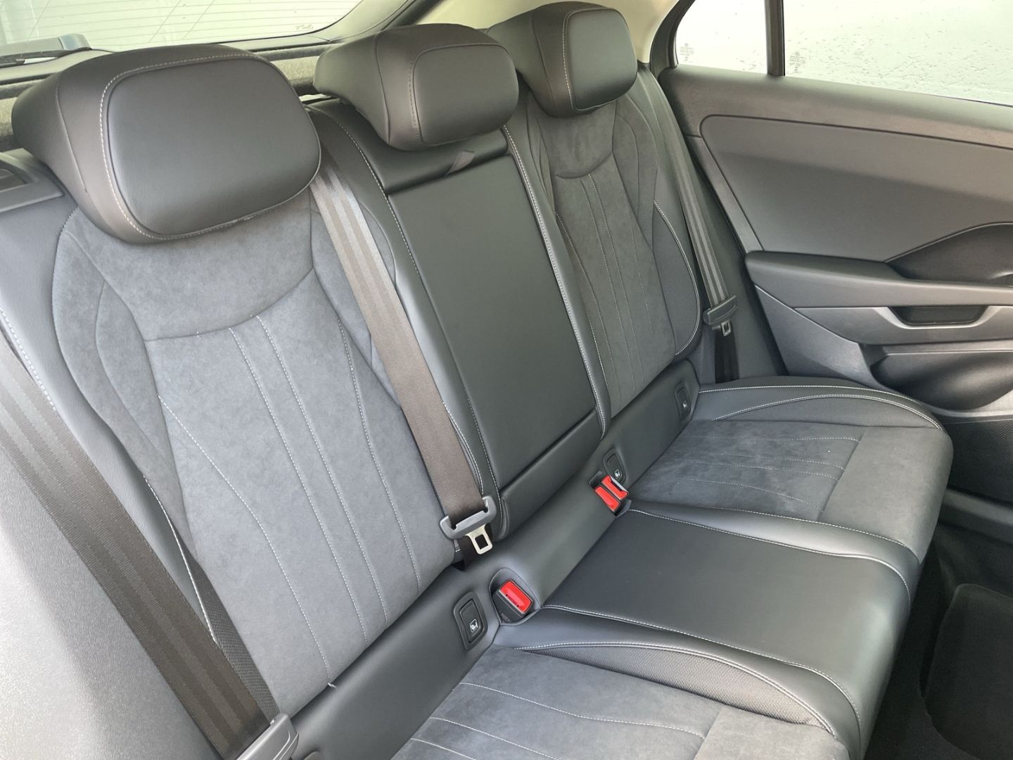 T-Roc Style 1.5 eTSI DSG AHK/Navi/Kamera/Keyless