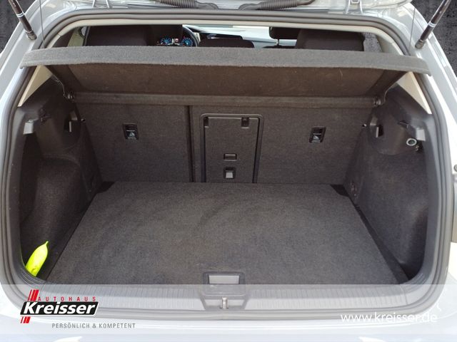 Golf 1.5 eTSI Active NAVI/ACC/RFK/APP/CLIMATRONI