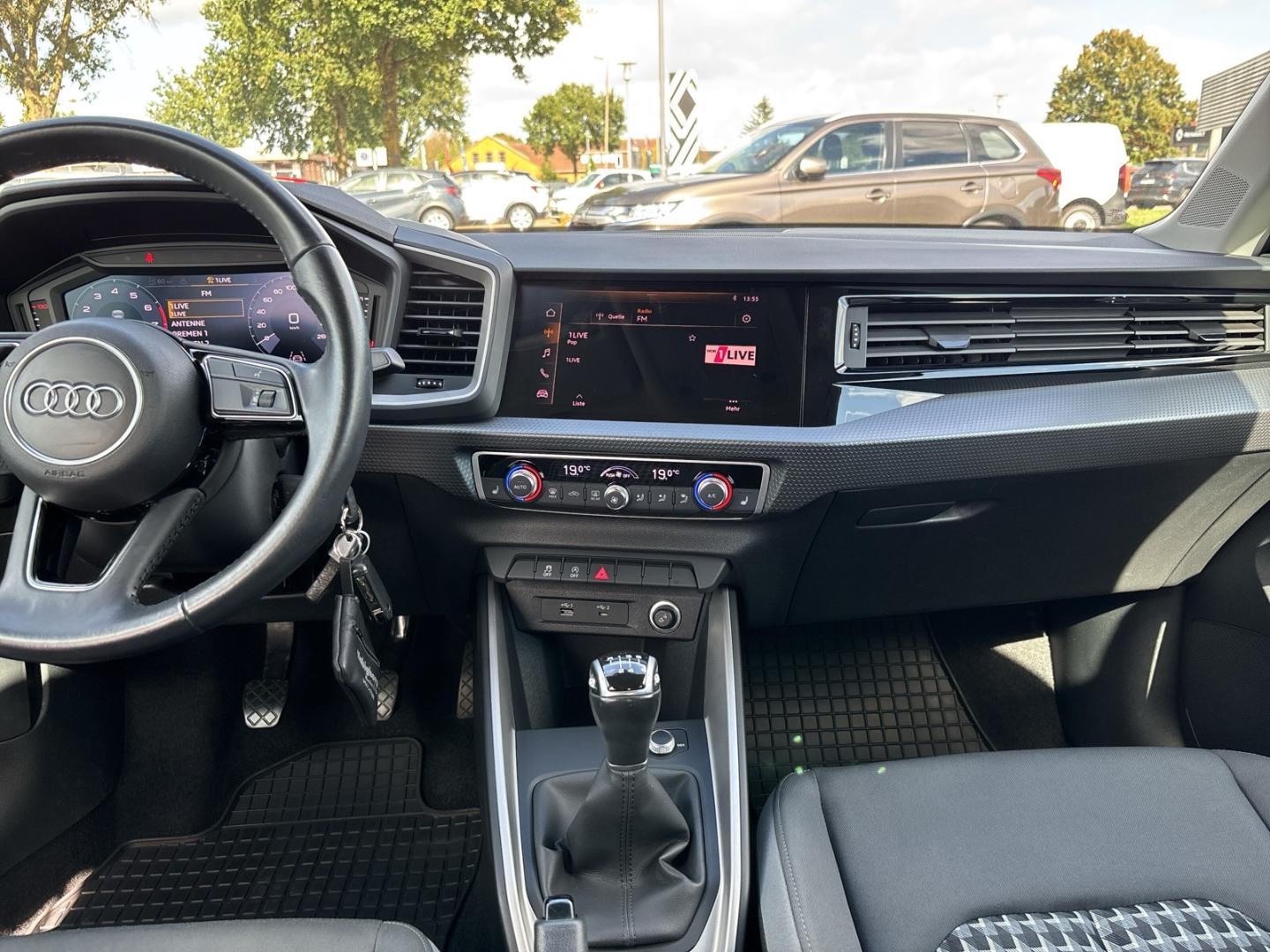 Audi A1 advanced TFSI 1.0 Sportback t Apple CarPlay