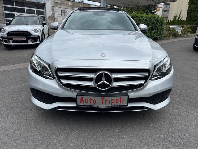 MERCEDES-BENZ E 220 E Limousine *PANORAMA LEDER*