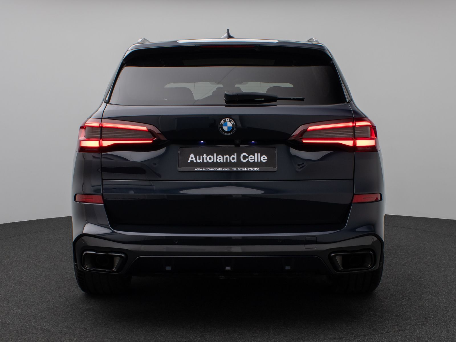 Fahrzeugabbildung BMW X5 xD40d M Sport Panorama Kamera HUD DAB Massage