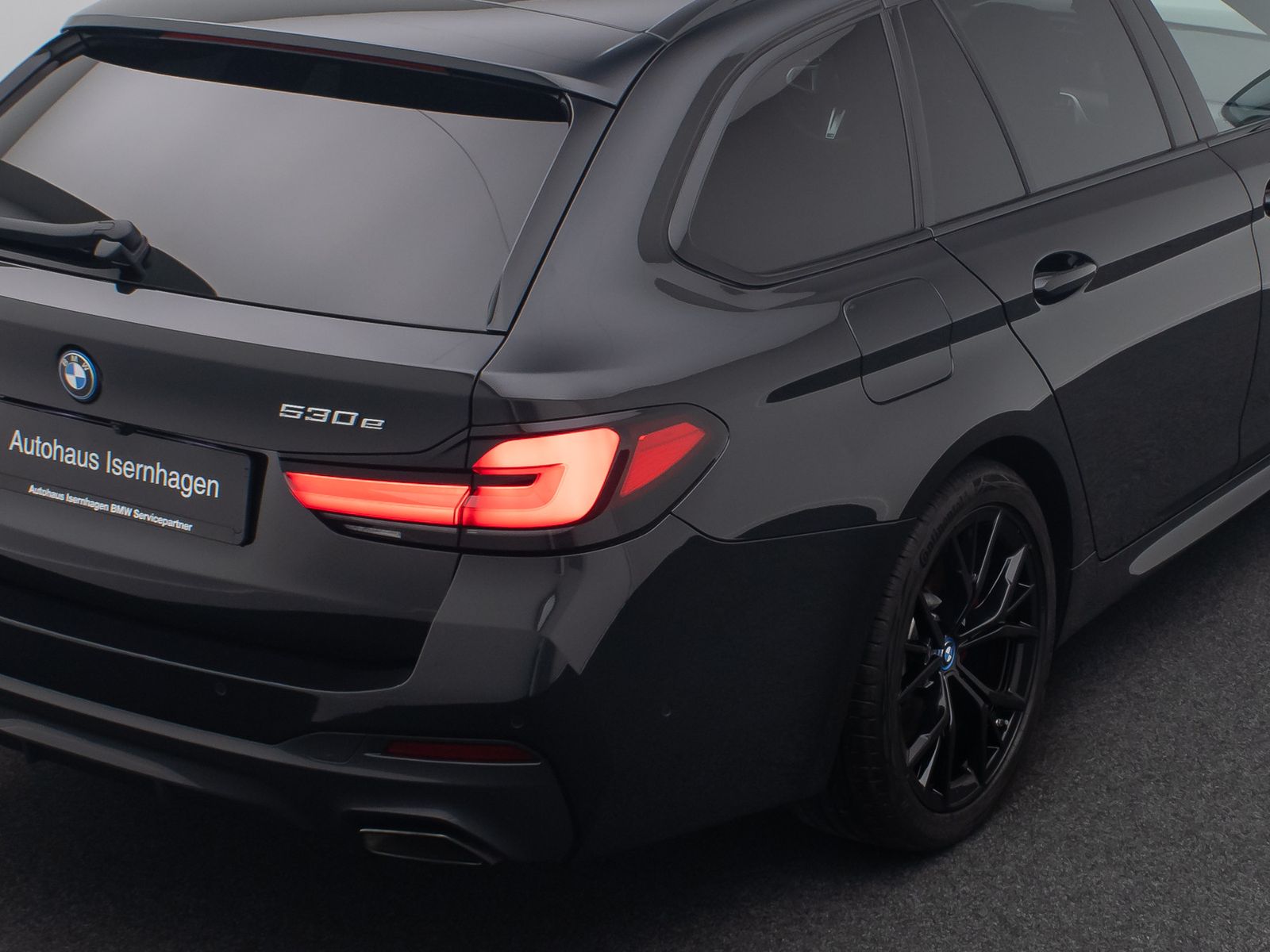 Fahrzeugabbildung BMW 530e xD M Sport HUD DAB Laser Kamera 4xKlima 19"