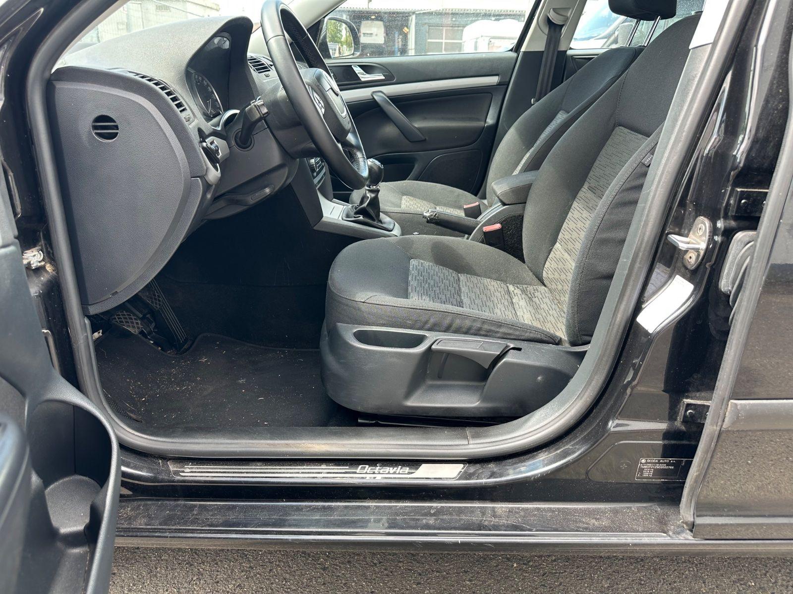 Skoda Octavia 2012 — photo 8