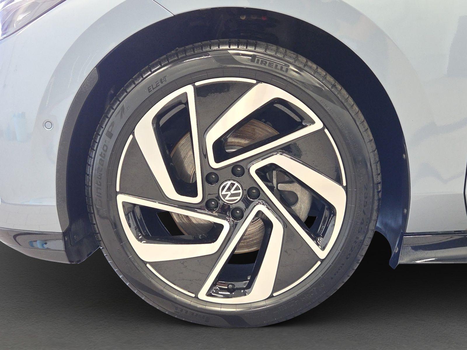 Volkswagen ID.7 Pro *Navi*Wärmep.*IQ-Light*IQ-Drive*AHK*Eas
