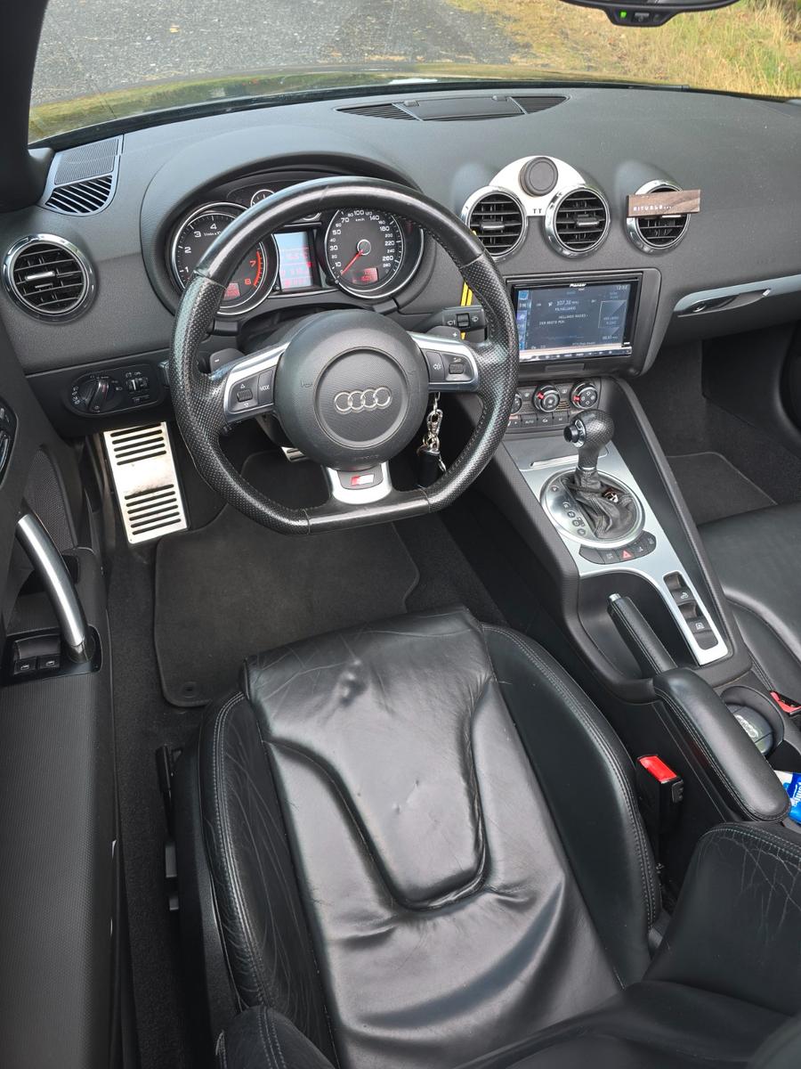 Audi TT Roadster 3.2 S tronic quattro | DSG | Leder |