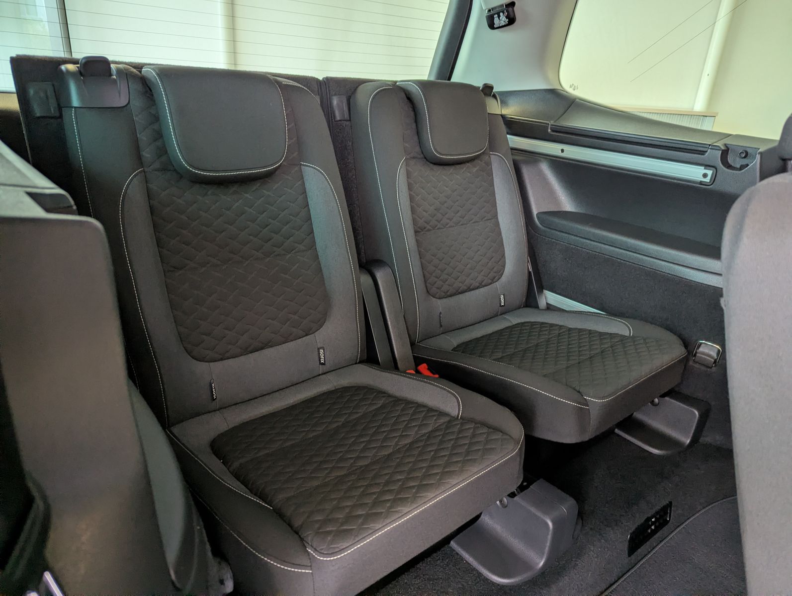 Fahrzeugabbildung Volkswagen Sharan 2.0 TDI DSG Join Pano StHz. 7-Sitze AHK