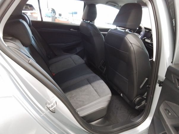 Volkswagen Golf - Bild 8