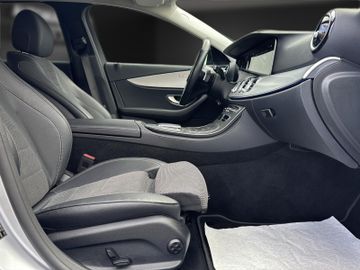 Mercedes E 300 - 11