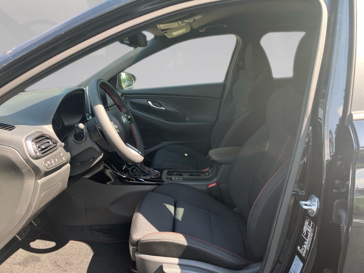 Fahrzeugabbildung Hyundai i30 N-LINE AUT Fernlichtass. Kam. KeyLess KlimaA