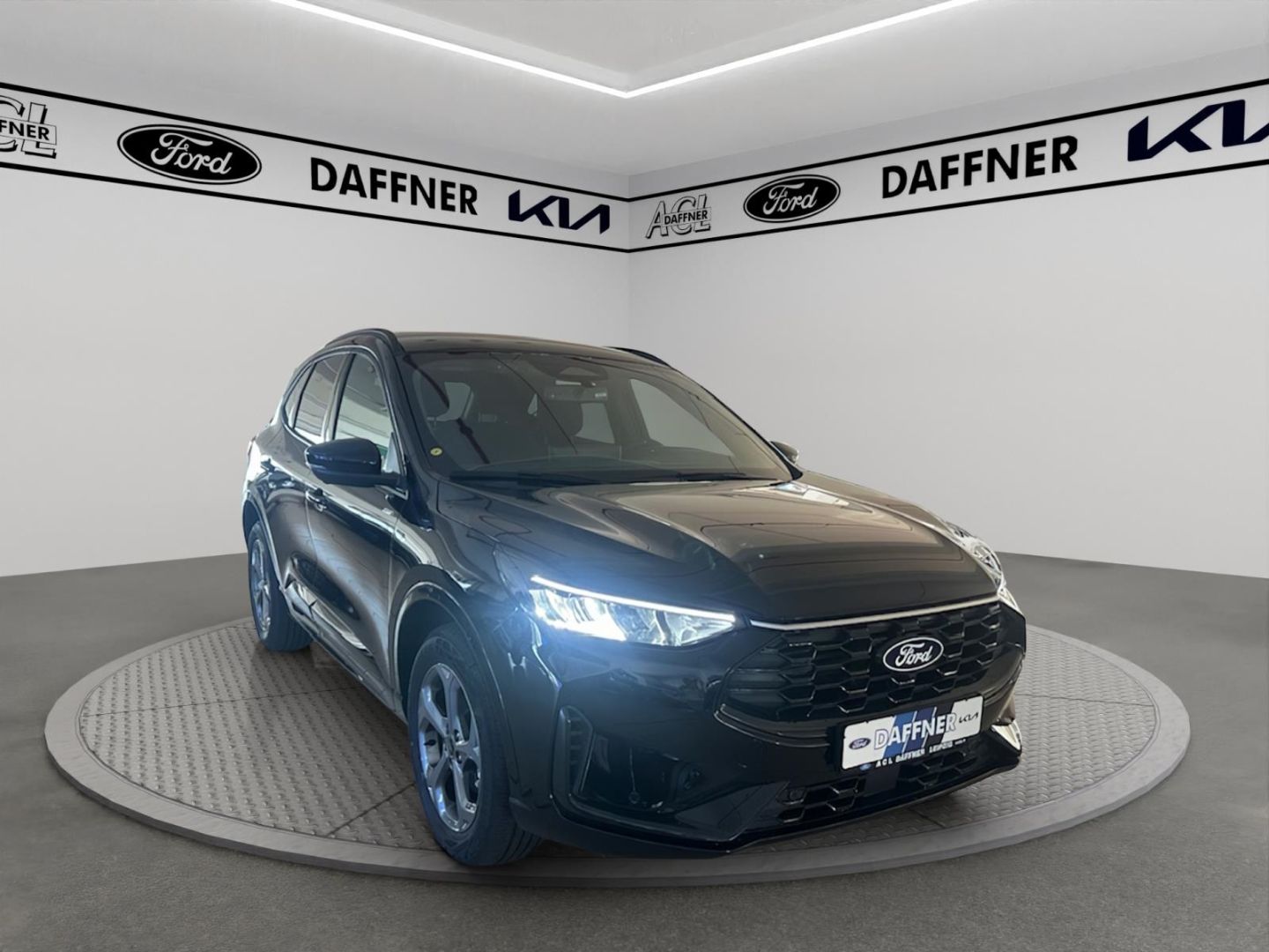 Fahrzeugabbildung Ford Kuga ST-Line Hybrid FHEV // Winter-Paket // Fahr