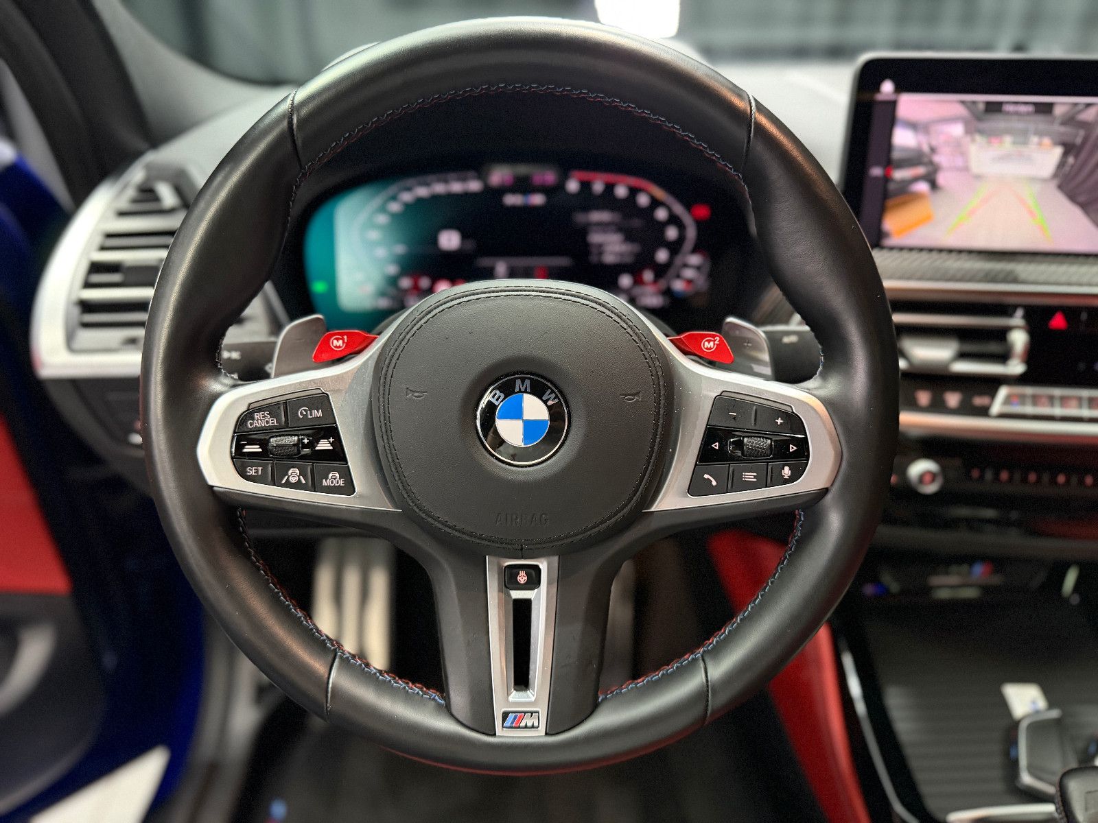 Fahrzeugabbildung BMW X4 M Competition |CARBON|H/K|LASER|HuD