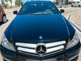 Mercedes-Benz C 350 4 Matic - Mercedes-Benz C 350 mit Benzin-Antrieb: Coupé