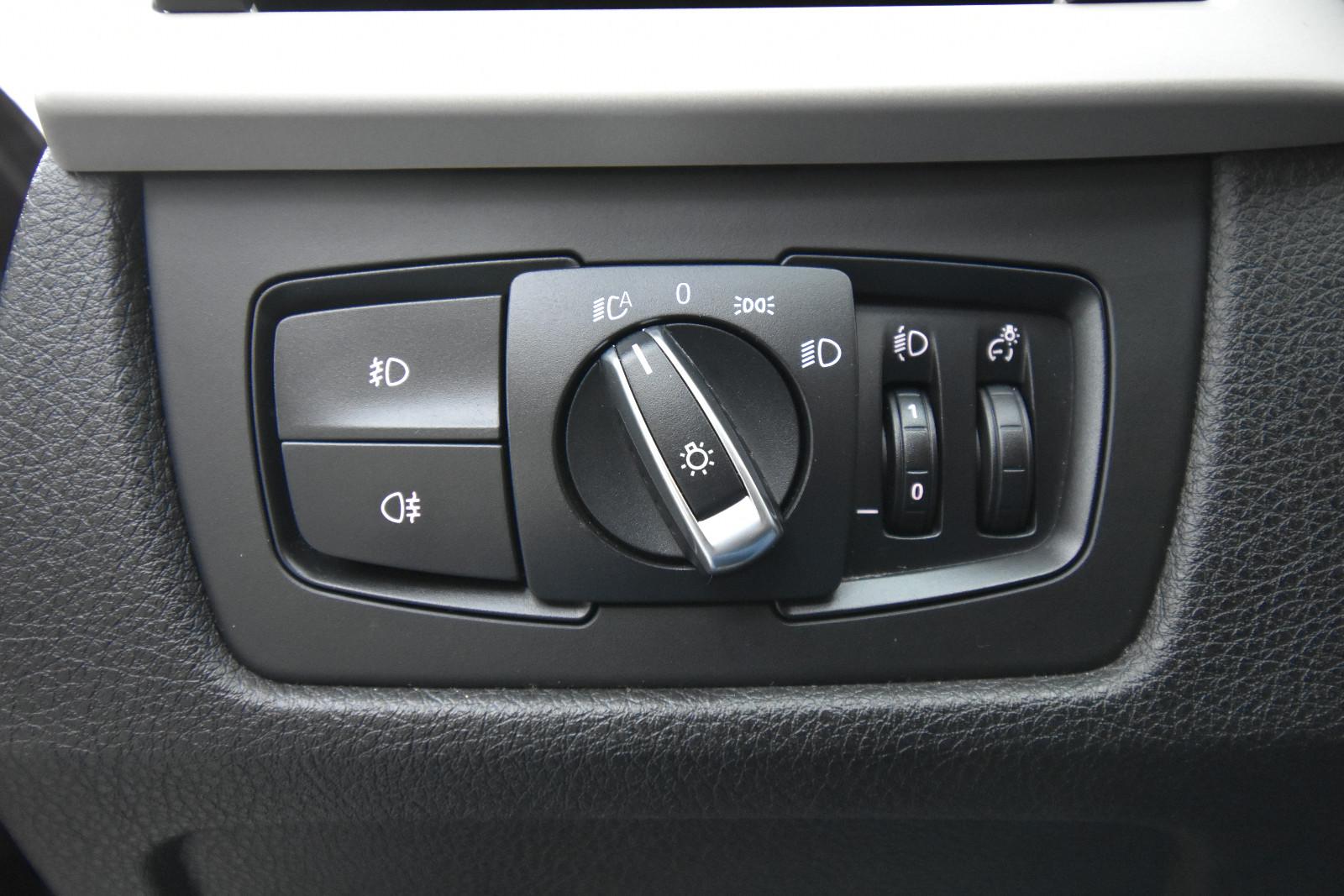 BMW 320i Touring F31 184 ch • 2ème main • Sièges chauffants • Hayon électrique
