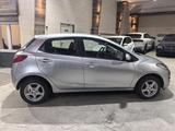 Mazda 2 Lim. 1.5 Center-Line 1.Rentnerhand - Mazda Gebrauchtwagen von 2011