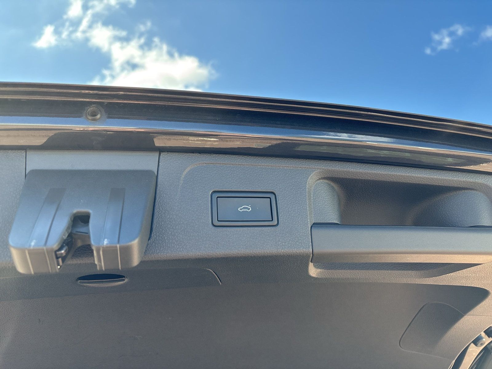 Fahrzeugabbildung Volkswagen Passat Variant Business 2.0 TDI DSG RFK App-Conn
