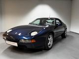 Porsche 928 GTS - blaue Porsche 928
