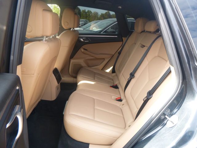 Fahrzeugabbildung Porsche Macan 2,0 TFSI Allrad >KAM/LED/NAV/Leder/SHZ/PDC