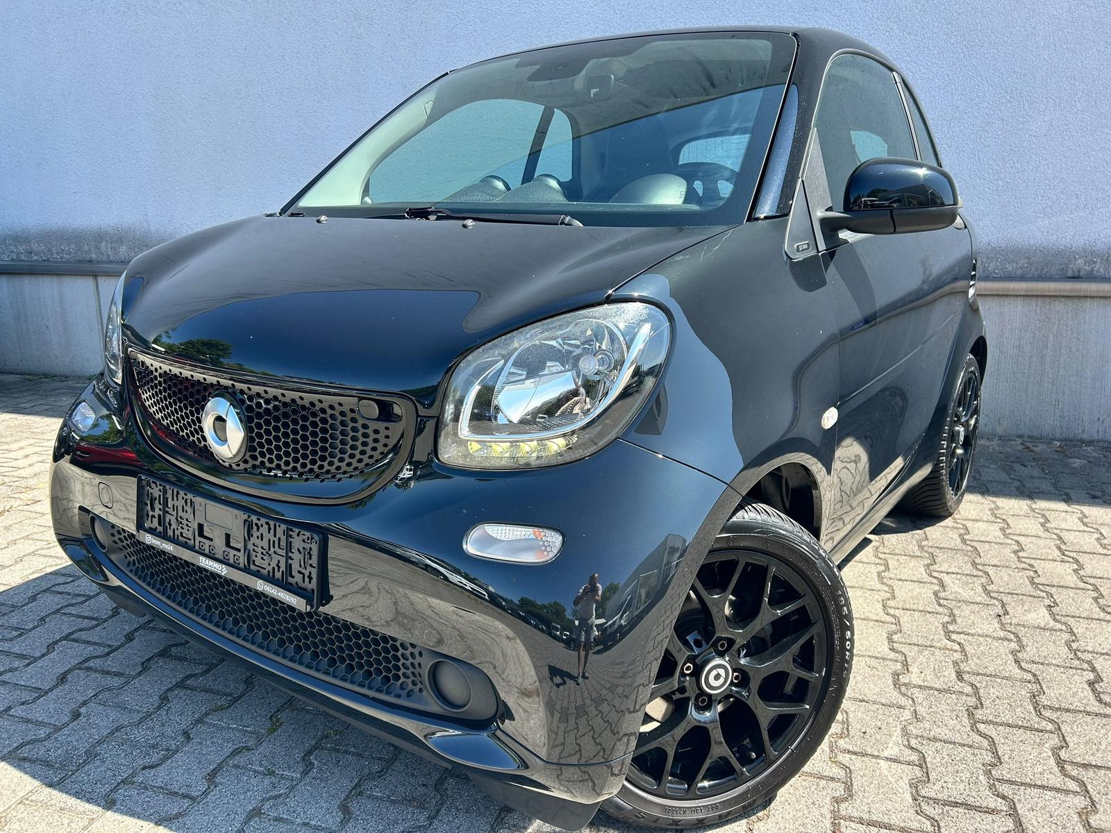 Smart fortwo prime|79€|LEDER|PANO|SHZ|NAVI|SPURASSIST