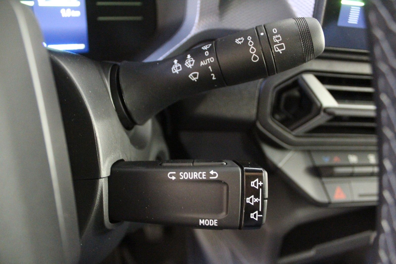 Fahrzeugabbildung Dacia Duster Hybrid 155 Expression *Winterpaket* MY26