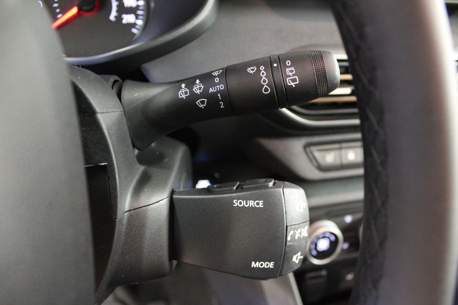 Fahrzeugabbildung Dacia Jogger Eco-G 100 Extreme+ 7-Sitzer