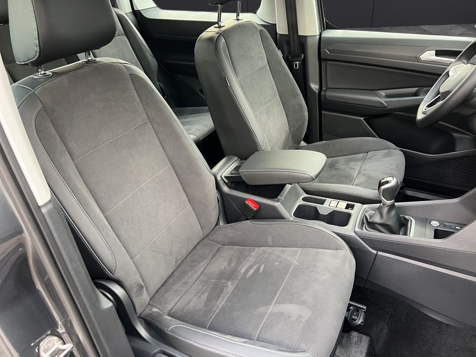 Fahrzeugabbildung Volkswagen Caddy TSI Style Maxi LED AHK NAVI