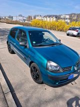 Renault Verkaufe Renault Clio 1.2 16V - Renault Clio aus 2004: 1.2