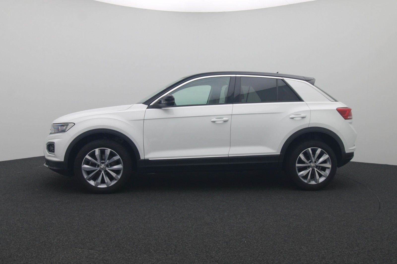 Fahrzeugabbildung Volkswagen T-Roc 2.0 TDI  ACC Navi Kamera LEDER LED