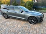Volvo V60 T4 Geartronic Inscription  - Volvo V60: Von Privat