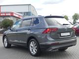 Volkswagen Tiguan Allspace 2.0 Highline 4Motion LED Navi - VW Tiguan Allspace Benzin Gebrauchtwagen