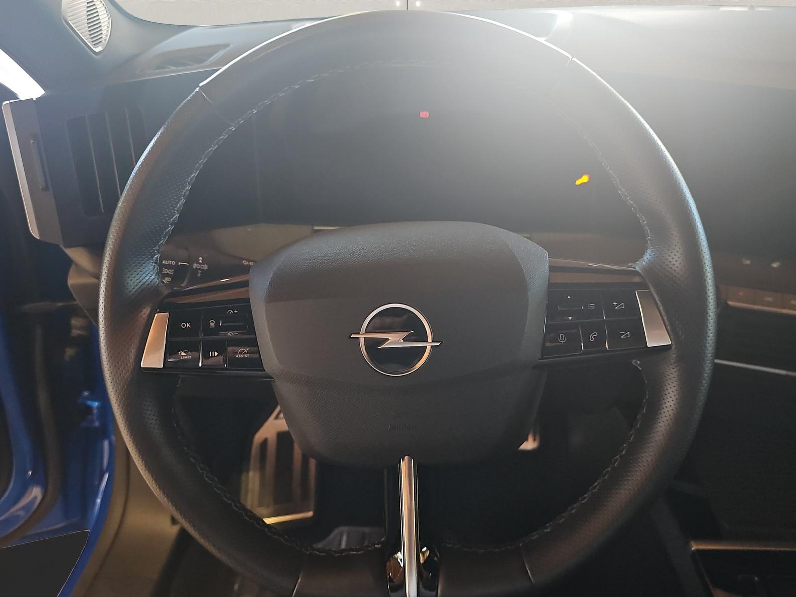 Opel Astra Electric GS 95,8% Batterieka. ACC+Navi+Pan