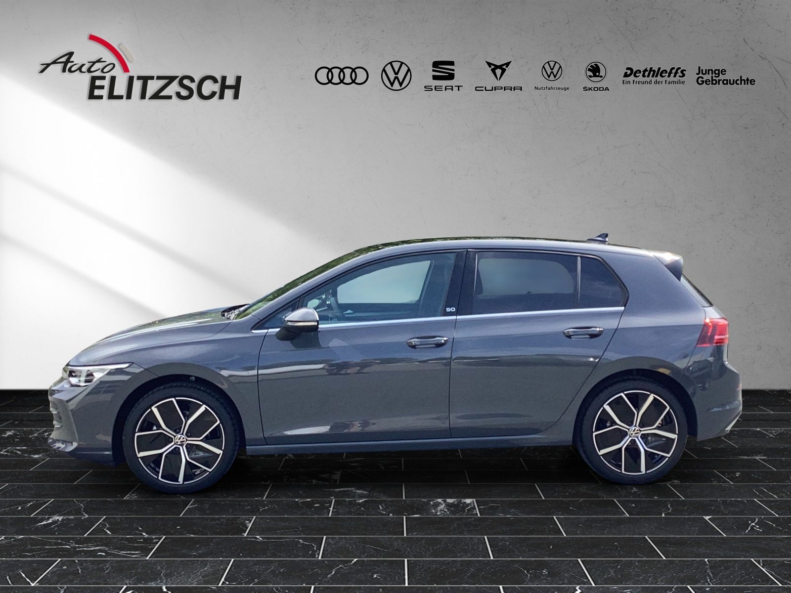 Fahrzeugabbildung Volkswagen Golf VIII eTSI Edition 50 DSG Matrix AHK Pano HU