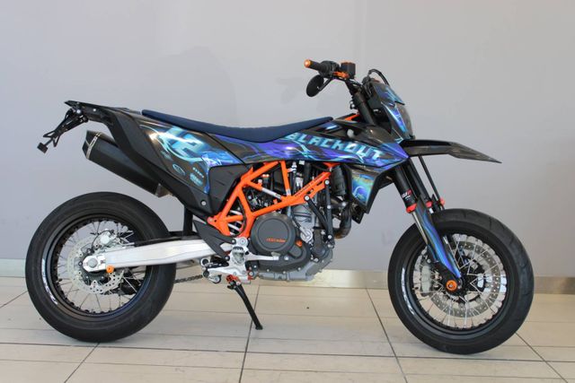 KTM 690 SMC R 2023 + Vorbesitzer BLACKOUT + Komplett