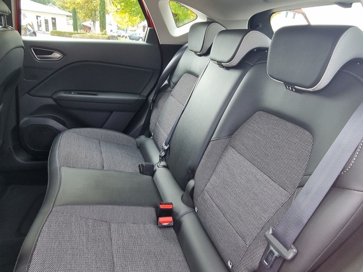 Fahrzeugabbildung Renault Captur INTENS TCe 130 EDC