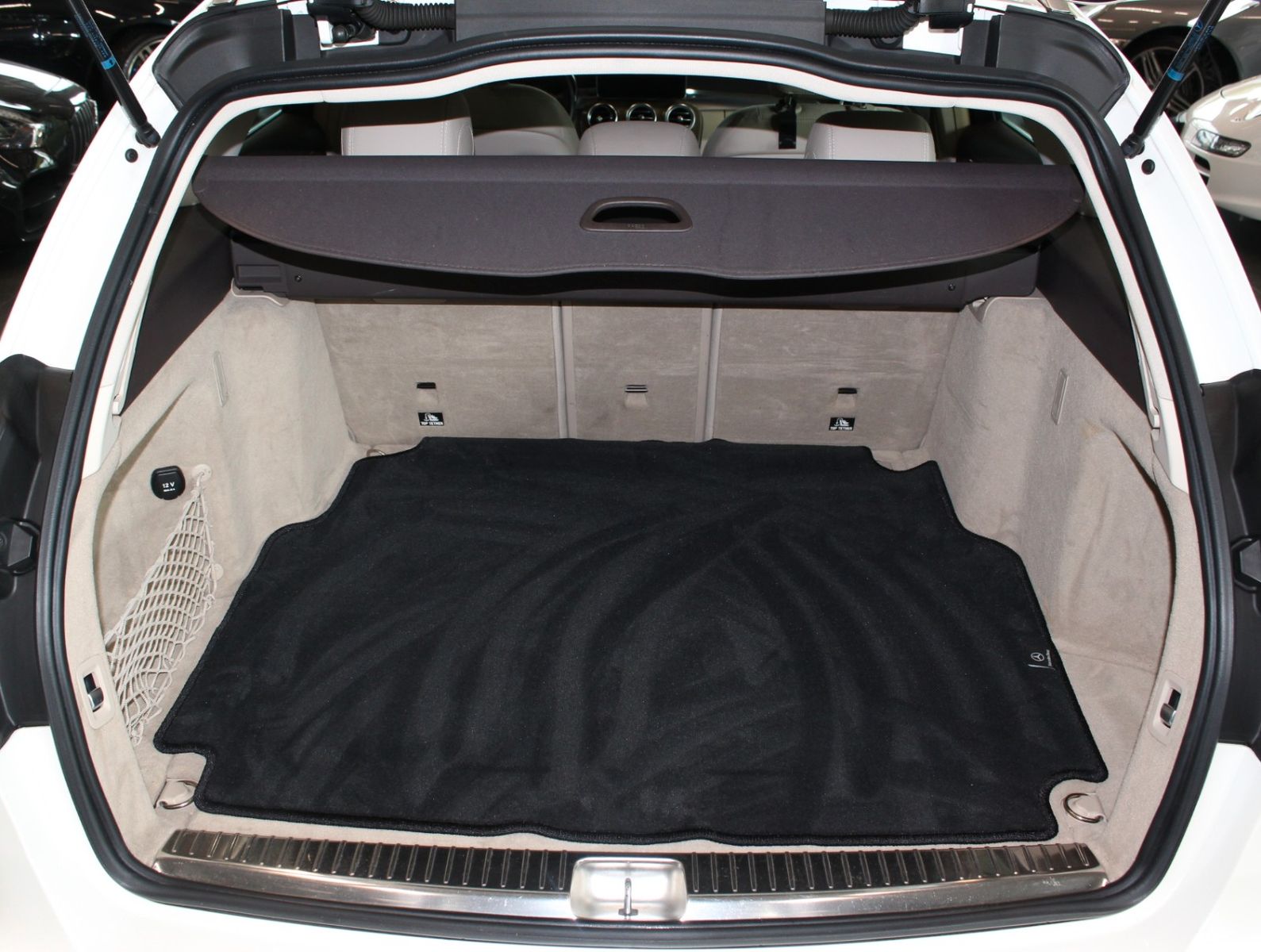 Fahrzeugabbildung Mercedes-Benz C 250 BlueTEC T EXCLUSIVE*AHK*HUD-UP