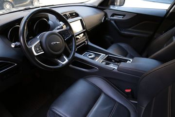 Jaguar F-Pace - 3