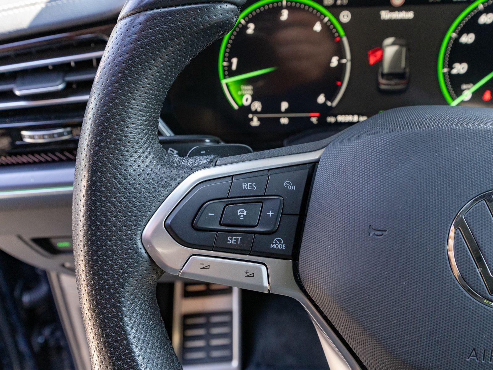 Volkswagen Touareg R-Line 3.0TDI 4M LED 360° PANO Stdhz AHK, миниатюра 16