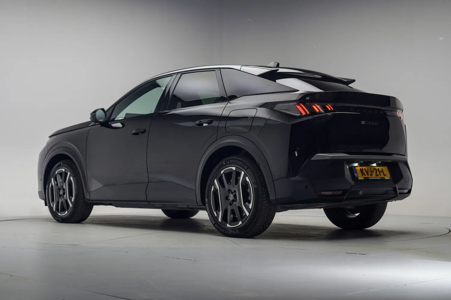 Peugeot e-3008 Allure 73 kWh [ Navi Apple/Android Adapt. imagem 3