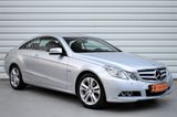 Mercedes-Benz E200 CGI Elegance+1.Hand+SHZ+Bi-Xenon+PDC+Leder - Mercedes-Benz E 200: Elegance