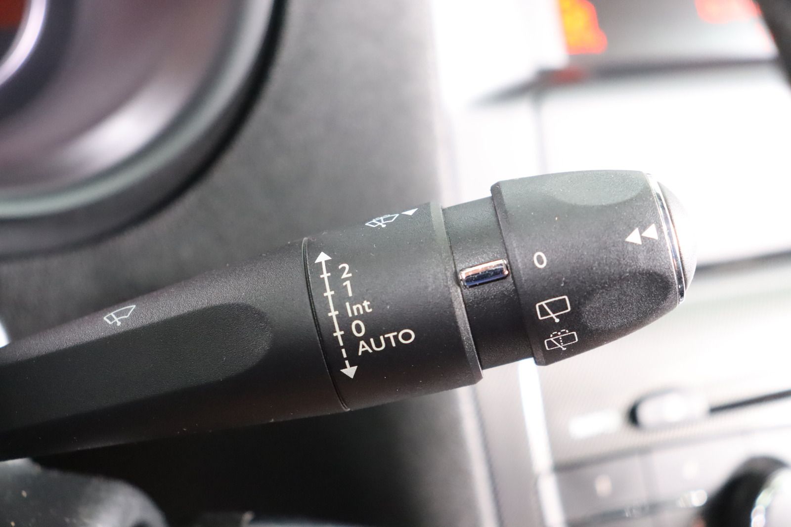 Fahrzeugabbildung Citroën C4 1.6 * HU 03.2028 * Selection