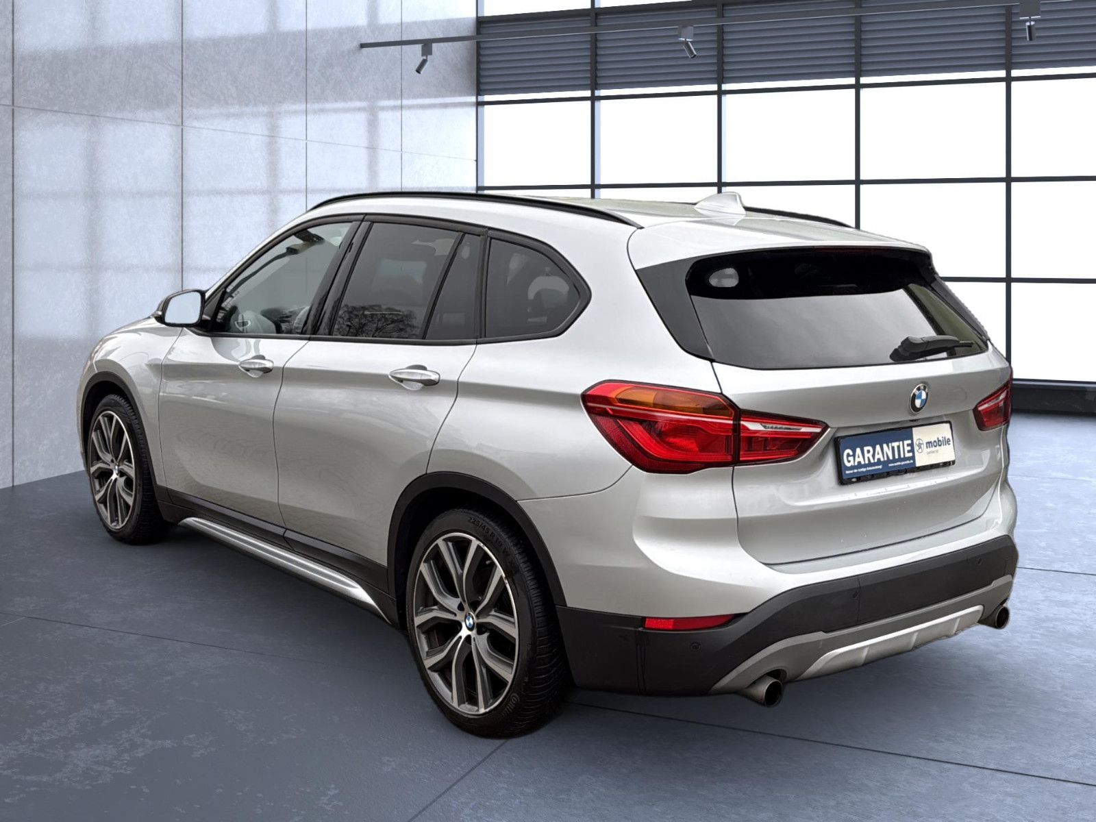 Fahrzeugabbildung BMW X1 sDrive 20 i Sport Line/ unfallfrei/ AHK