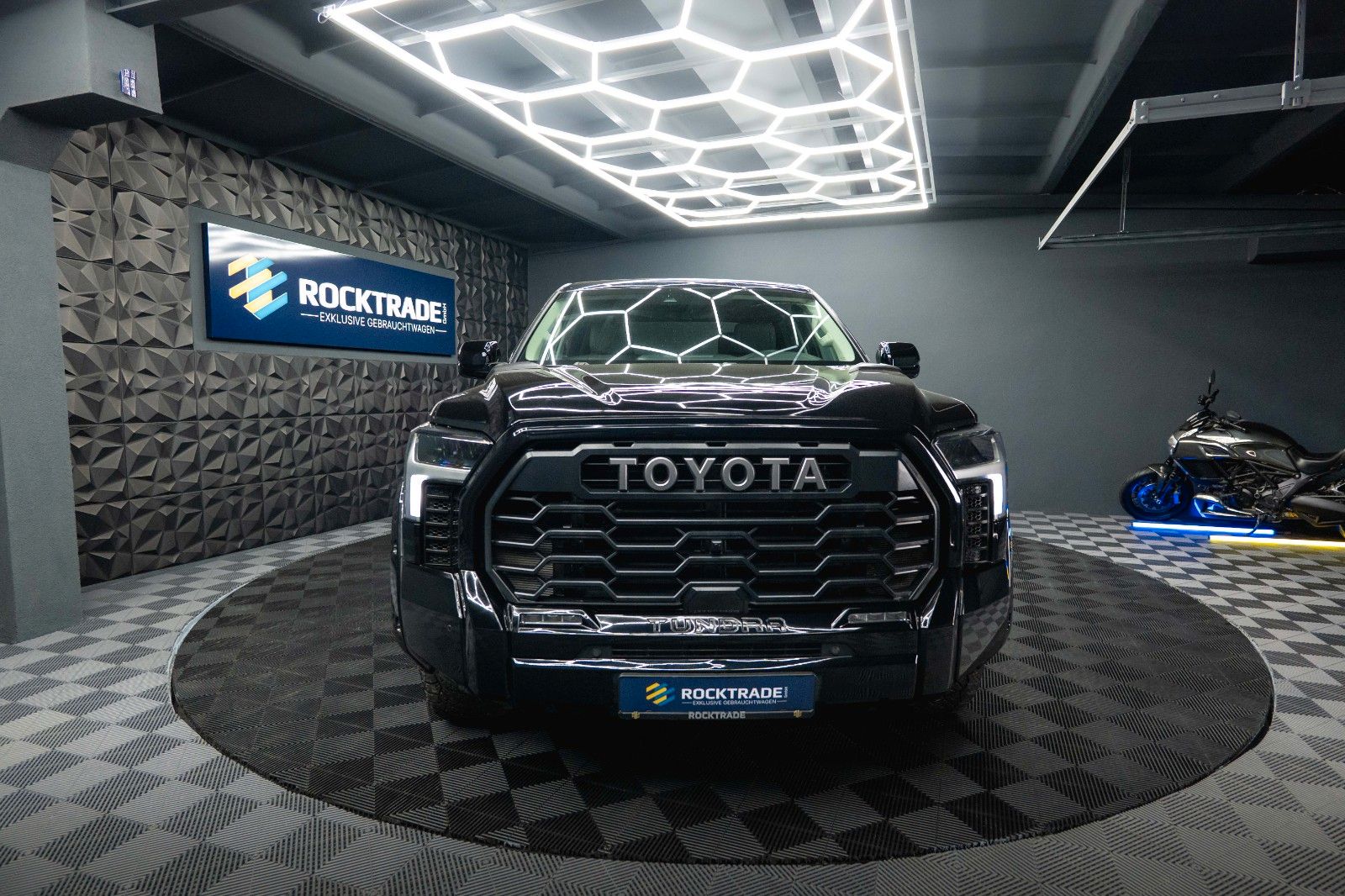 Fahrzeugabbildung Toyota Tundra 3.4L V6 4x4 TRD PRO Style *LED*ACC*19%*