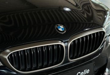 Fahrzeugabbildung BMW M550d xDr Pano HUD ACC DAB H/K Apple Carplay