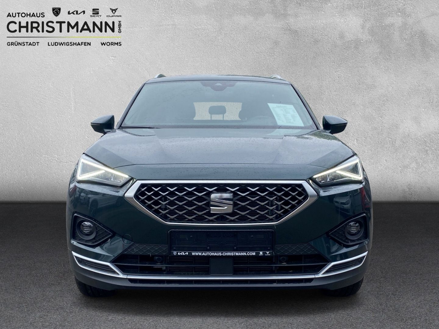 Fahrzeugabbildung SEAT Tarraco Xperience 1.5 TSI ACT EU6d *Farbe Dark C