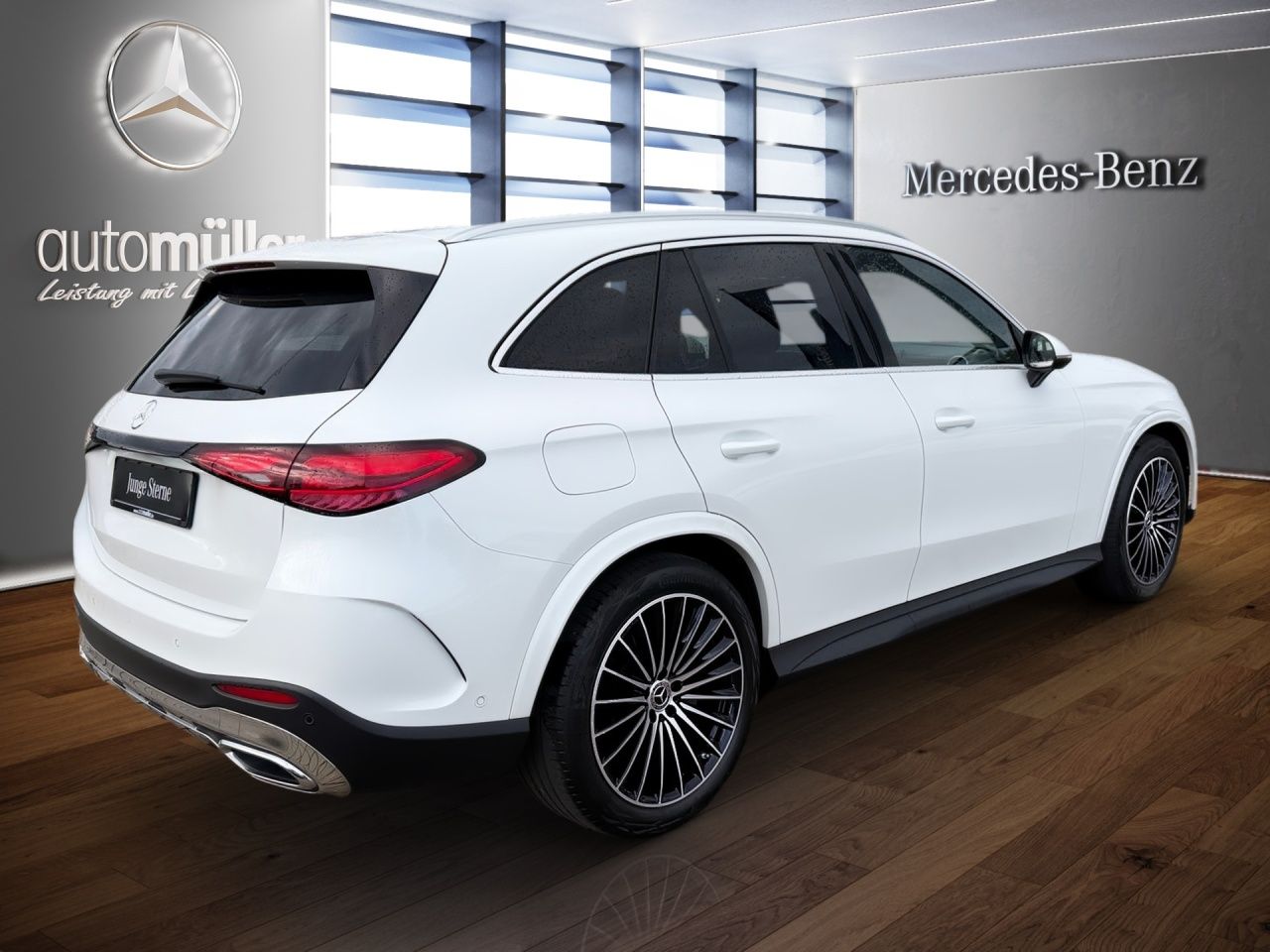 Fahrzeugabbildung Mercedes-Benz GLC 200 4M AMG+PANO+MEMORY+AMBIENTE+CARPLAY+TOTW
