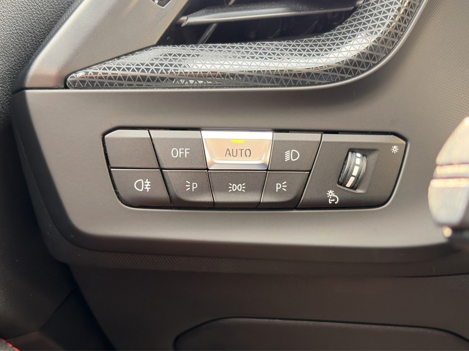 Fahrzeugabbildung BMW 128ti F40*ShadowLine*H&K* M-Sport*ACC*SHZ*