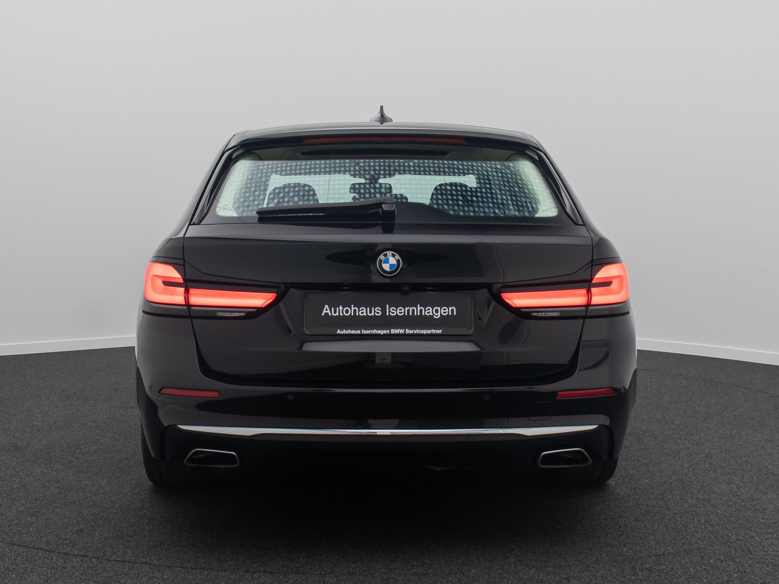 Fahrzeugabbildung BMW 530d Luxury Line HUD DAB H/K Panorama Individual