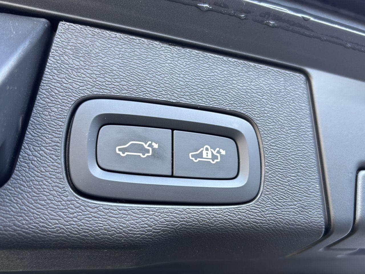 Volvo XC60 XC 60 Plus Dark AWD Bluetooth LED Klima, миниатюра 25