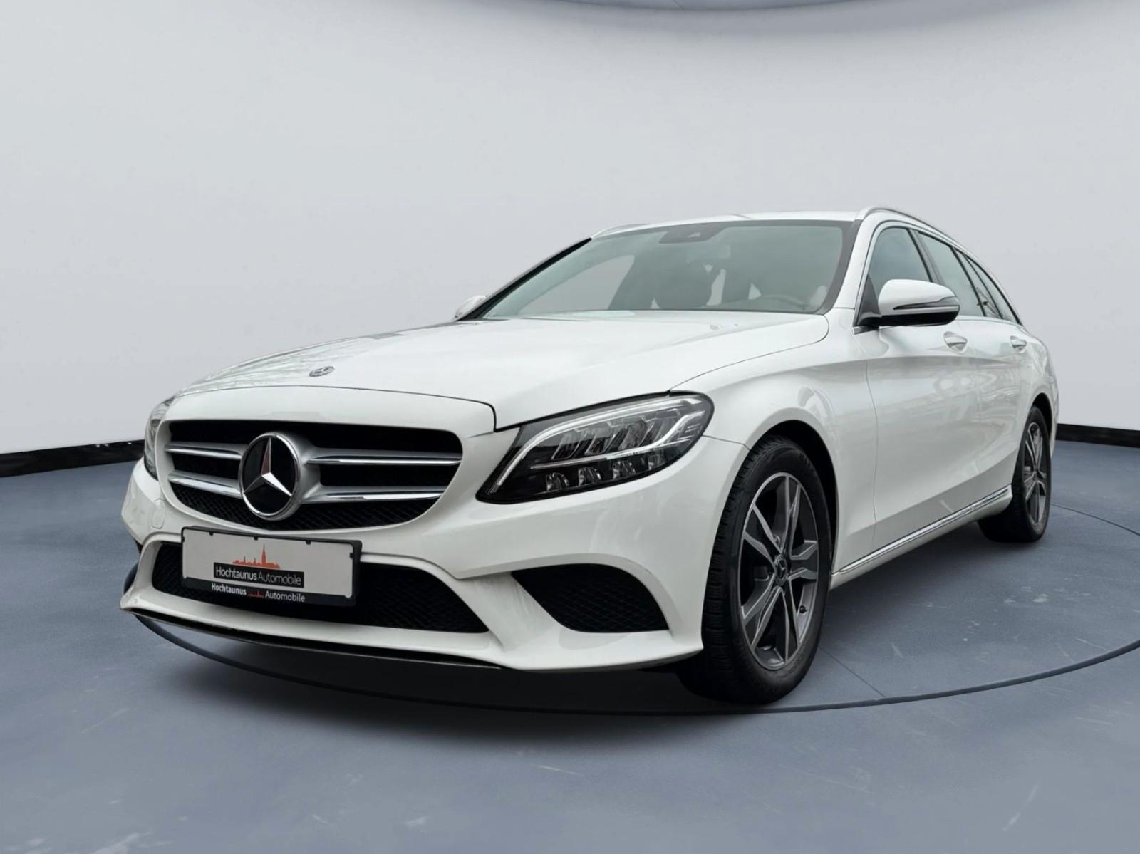 Mercedes-Benz C 200-LED-Key-Car play-Vollleder-Widescreen Cock