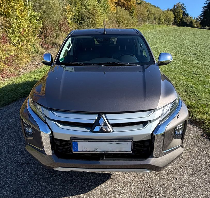 Image of Mitsubishi L200