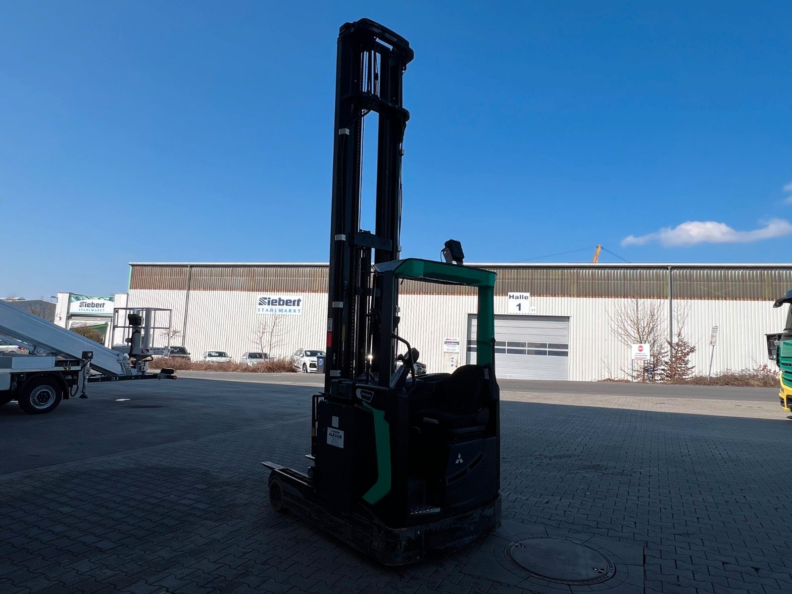 Fahrzeugabbildung Mitsubishi RB20N2H / Triplex: 11.500mm / 2.000kg / 2022